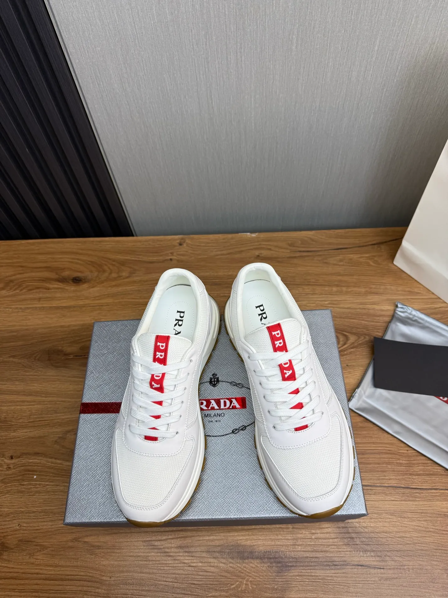 Men's shoes 💰560💰 [PRADA] Men's shoes are popular in the counter, official website is synchronized, 1 high-quality shipment ✔️Original cowhide upper + cowhide lining, 1🆚1 replica, original sole, 38-45 (45 customized, non-refundable)